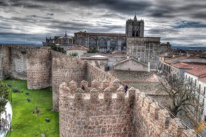 Private 3-Hour Walking Tour of Avila Review - Exploring Avilas History and Culture