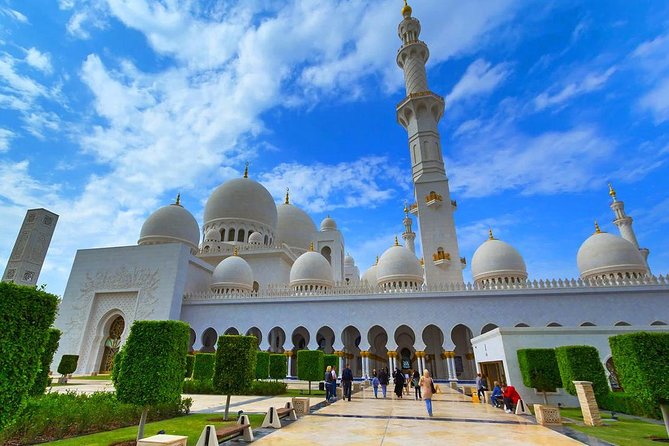 Private Abu Dhabi Full-Day Tour From Dubai - Accessibility Features