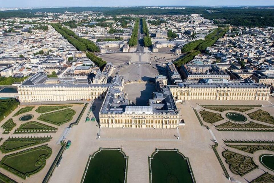 Private and Royal Getaway to Versailles With Return Included - Experience Highlights