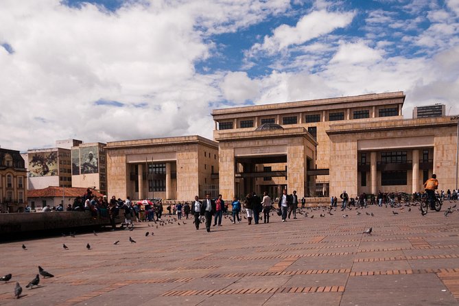 Private Arrival Transfer : From Airport to Bogotá Hotels - How to Book the Transfer