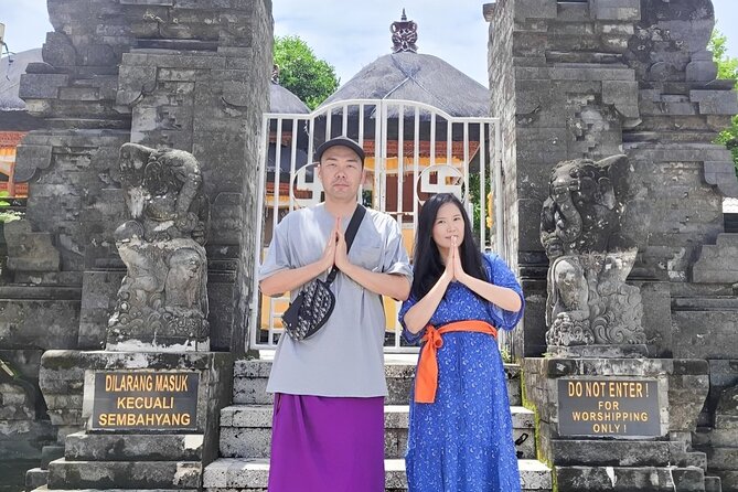 Private Bali Romantic Couple Tour With Parasailing Adventure - Scenic Uluwatu Temple Visit