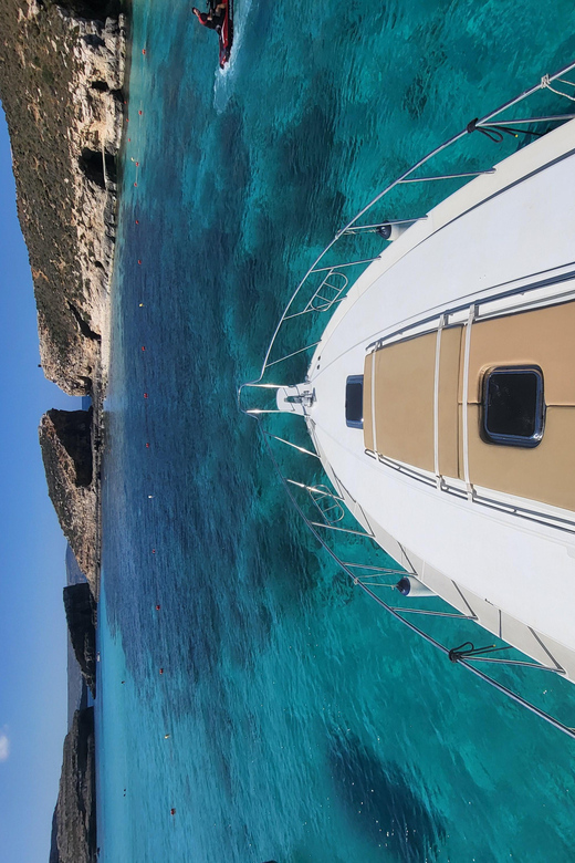 Private Boat Charter Around Gozo, Comino & Blue Lagoon - Boat Specifications