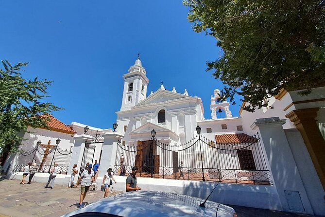 Private City Tour in Car of Buenos Aires With a Local Guide - Tour Logistics