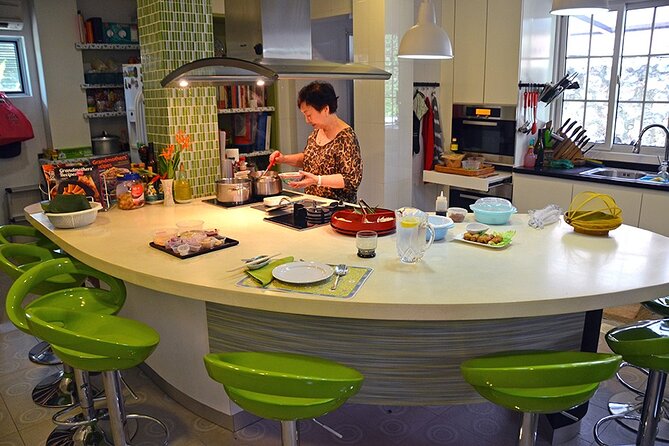 Private Cooking Demo and Meal With an Expert Singaporean Home Cook - Cooking Techniques and Recipes