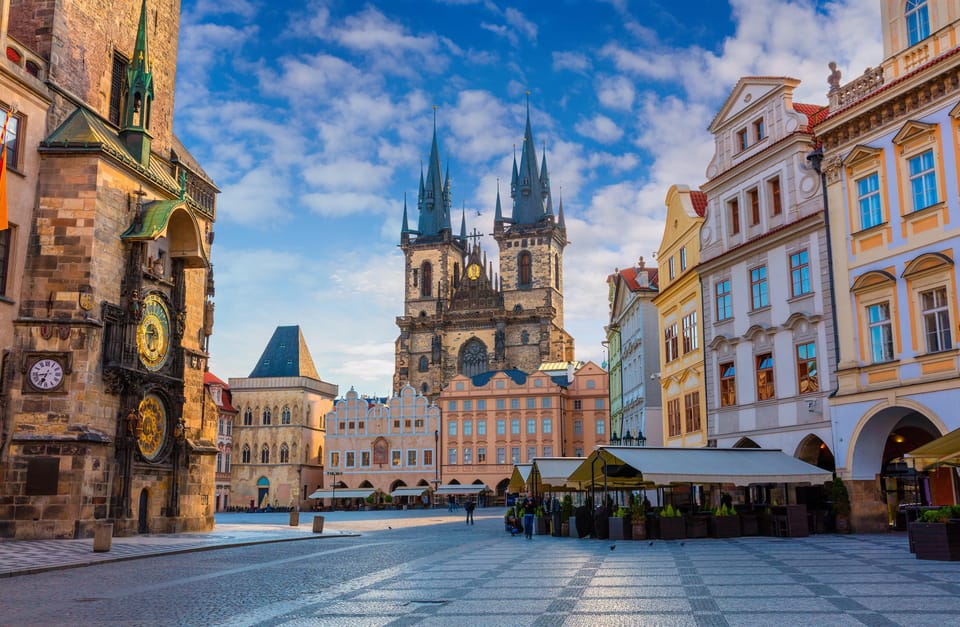 Private Day Trip From Vienna to Prague and Back, in English - Driver and Vehicle Information