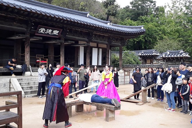 Private Day Trip to Korean Folk Village & Dae Jang Geum Park - Exploring Korean Folk Village