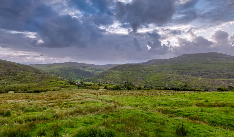 Private Discover Ring of Beara Tour From Killarney - Scenic Features and Experiences