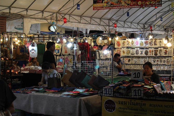 Private Evening! Crisscross Chiang Mais Night by the Classic Tuk Tuk - What to Expect During the Tour
