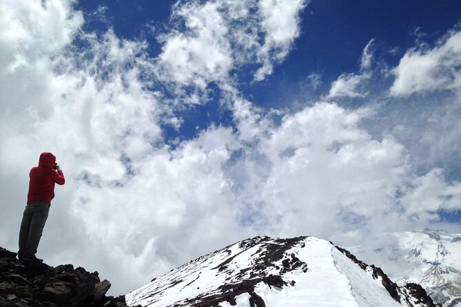 Private Full Day Hike to Pintor Hill From Santiago - Reaches 4.180m in One Day! - Pickup and Start Time