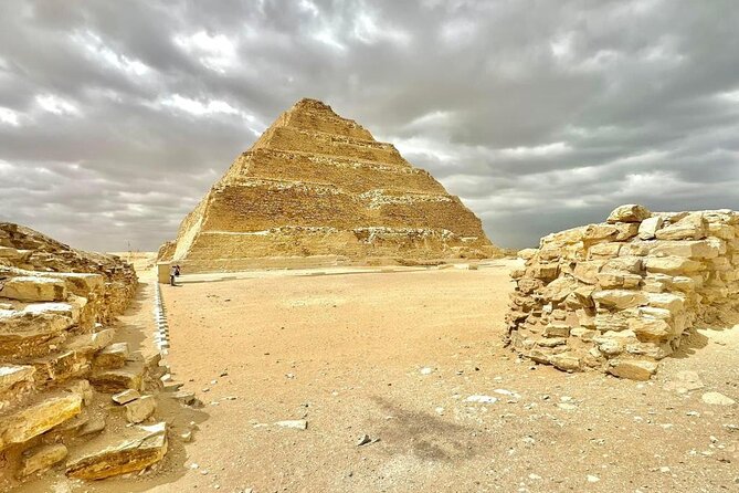 Private Full Day Tour to Giza Pyramids, Sakkara & Dahshur - Meeting and Pickup Details