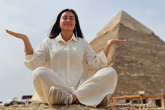 Private Giza Pyramids Tour, Sphinx With Camel Ride and Lunch - Pickup and Meeting Details