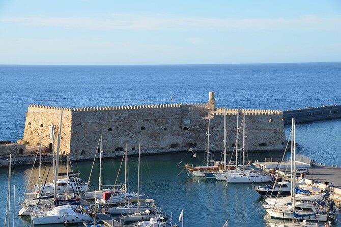 Private Guided Tour in Heraklion City and Knossos Palace - Discovering Knossos Palace