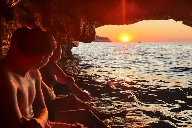 Private Kayak Tour: Explore the Caves and Turquoise Bays in Pula - Itinerary and Meeting Point