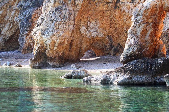 Private Plavnik Island Half-Day Boat Trip With Capt. Bobo - Unique Sights and Activities
