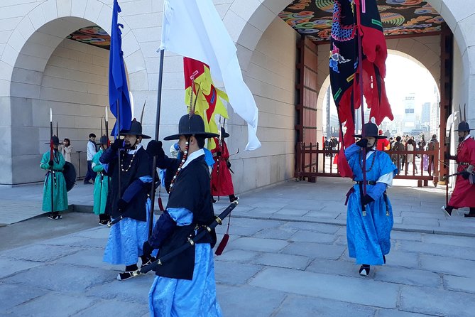 Private Seoul City Tour - Namsangol Hanok Village
