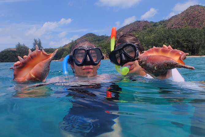 Private Seychelles Islands Tour by Boat With Snacks & Drinks - Experience on the Water