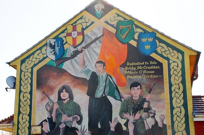 Private Taxi 2hrs Tour and Guide Murals and Political History - Participant Information