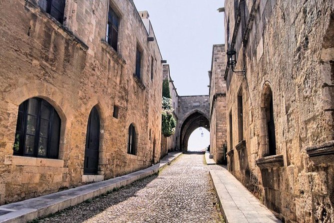 Private Tour in The Jewish Quarter & Grand Masters Palace - Booking Information