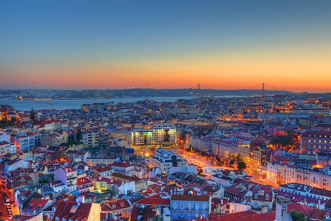 Private Tour: Lisbon Fado Dinner Show and Panoramic Night Tour - Fado Dinner Experience