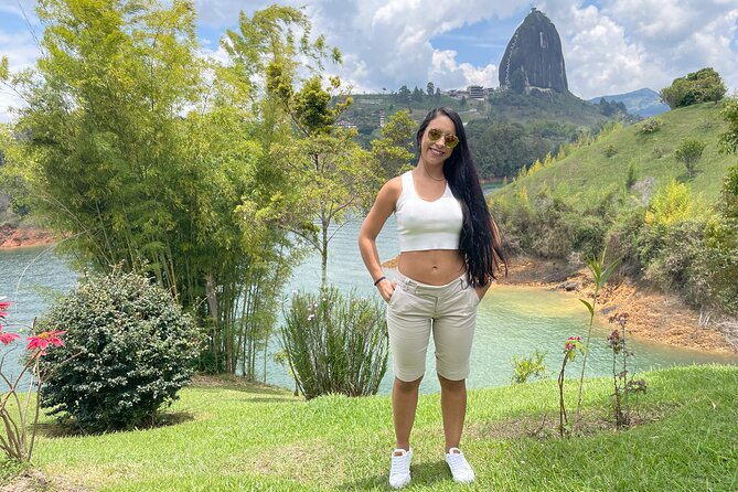 Private Tour to Guatapé, El Peñol + Paragliding!! - Unraveling the Rocks Rich History