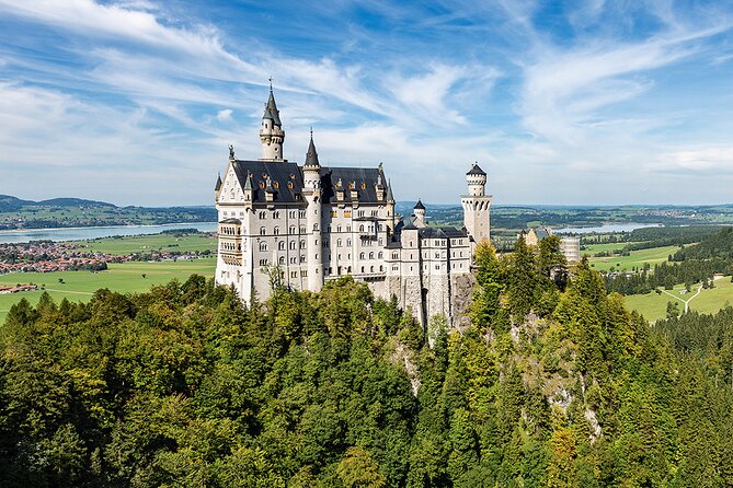 Private Tour to the Zugspitze & Neuschwanstein Castle With Lunch - Itinerary and Experience Highlights