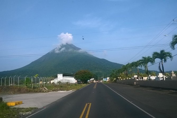 Private Transfer Arenal / La Fortuna Town to San Jose Airport (Sjo) - Pickup and Drop-off Information