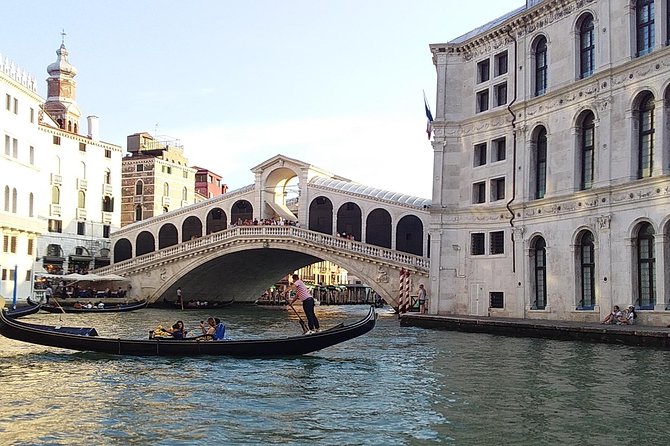 Private Venice Walking Tour Plus Murano Island Lunch and Glass Factory Visit - Discovering Piazza San Marcos Grandeur