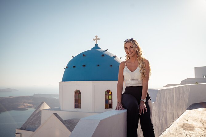 Private Walking Tour in Santorini With Personal Photographer - Local Insights and Photography Expertise