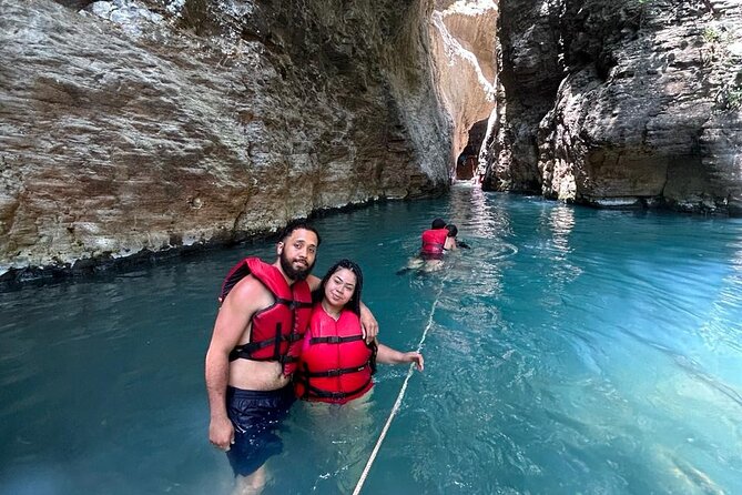 Private Waterfall Tour and River Hike in La Leona Waterfall - Health and Safety Precautions
