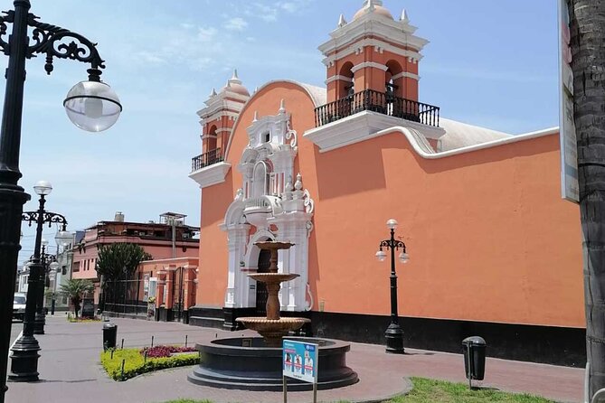 Pueblo Libre Walking Tour On The Footsteps of Simon Bolivar - Feminine Icons in the Revolution