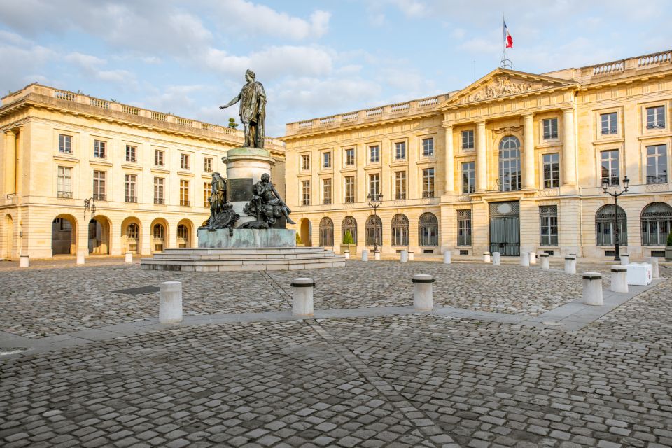 Reims: First Discovery Walk and Reading Walking Tour - Navigating the Tour