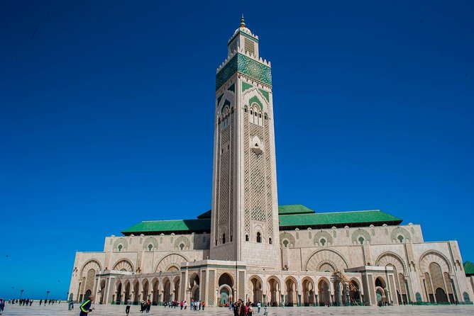 Religious Casablanca: Private Spiritual Tour Including Hassan II Mosque Visit - Exploring the Jewish Quarter