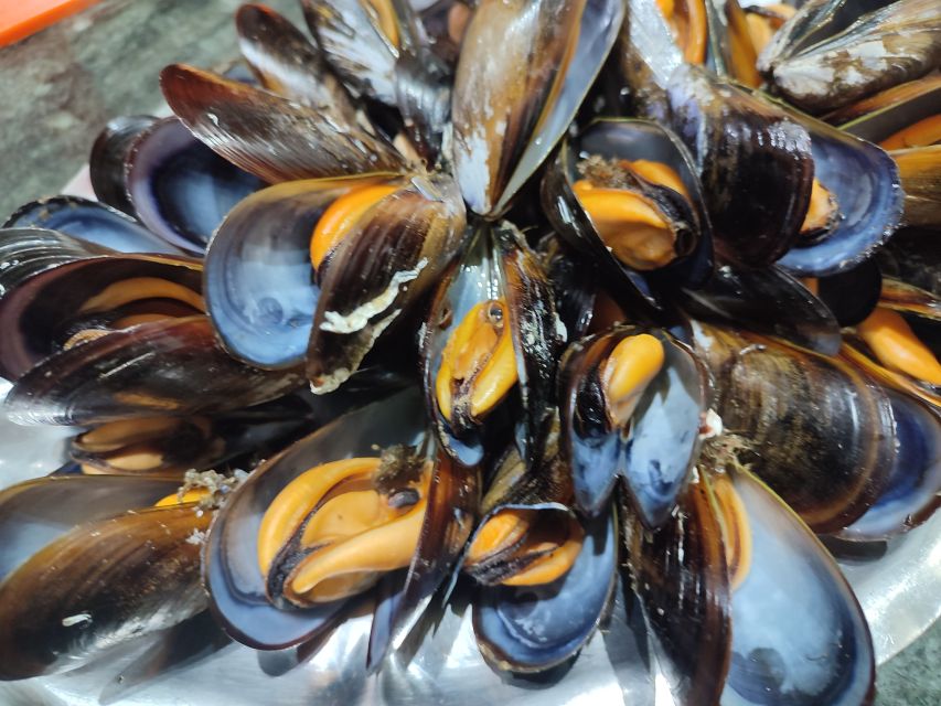 Ría De Arousa: Boat Ride to Mussel Farm With Tasting - Tasting Experience