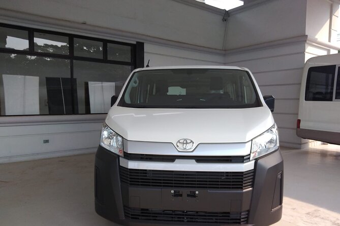Roatan: Shuttle Service & Transport - Accessible Transportation Services