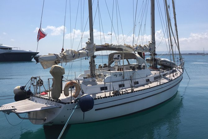 Sailing Charter Along the Maltese Shoreline Incl. Lunch and Drinks - Customized Itinerary Options