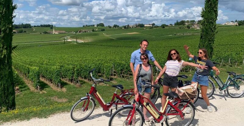 Saint-Emilion E-Bike Wine Tour - 2 Wineries & Picnic Lunch - Tour Features