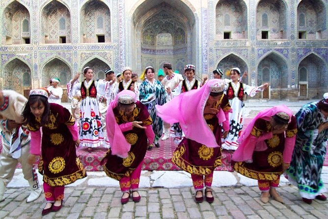 Samarkand One Day Private Tour From Tashkent With Bullet Train - Meeting and Pickup Details