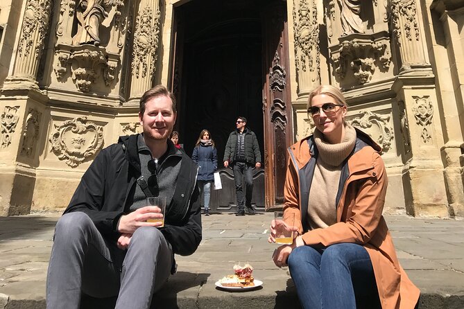 San Sebastian Private Tour, Pintxos & Winery Visit From Bilbao - Fuenterrabia Border Visit