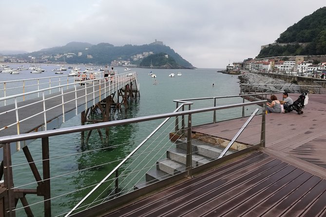 San Sebastian SIGHTSEEING and PINTXOS - Private Cultural & Gastronomic Adventure - Peine Del Viento Sculpture