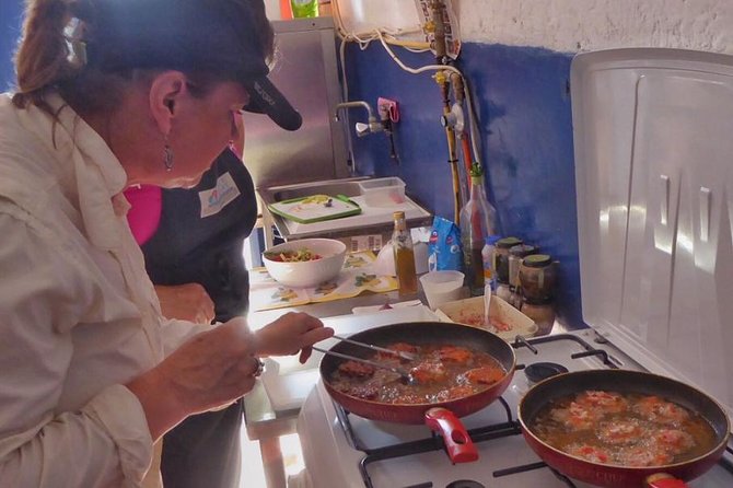 Santorini Family Farm Food & Wine Tour With Cooking Class - Unraveling Santorinis Winemaking Legacy