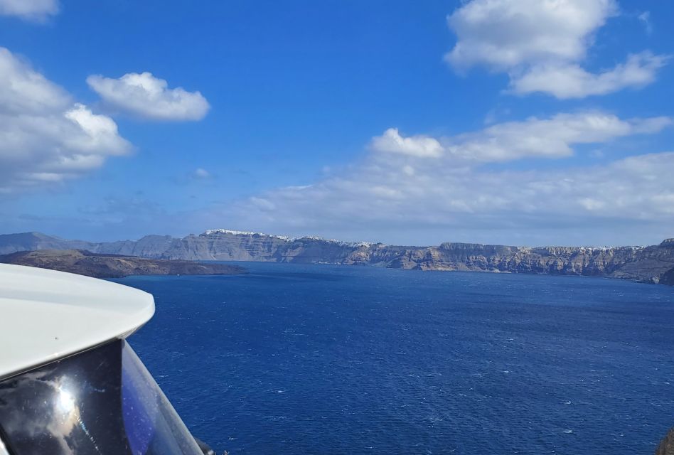 Santorini: Private Transfer From Airport/Port - Luxury Features