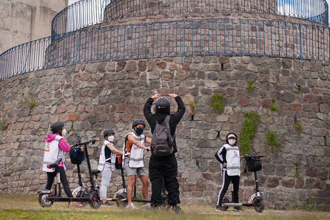 Scooter Tour Quito Colonial By Navel Expeditions - Meeting and Pickup