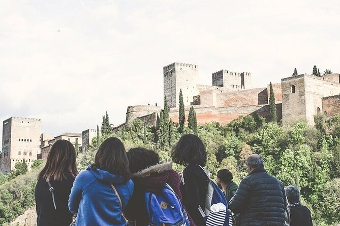 See Granadas Beauty Unfold on a Private Walking Tour - Savoring the Flavors of Moorish Cuisine