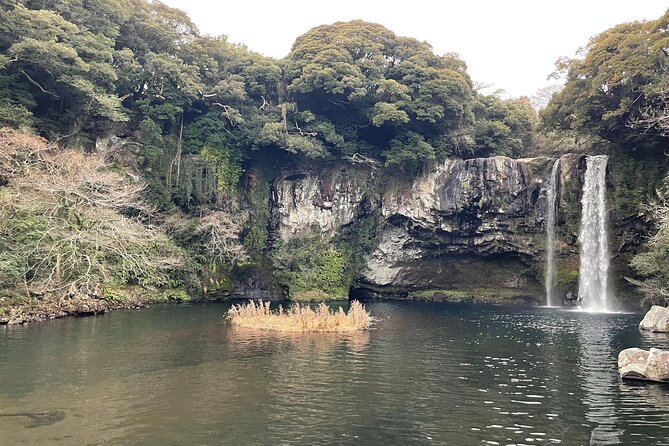 Seogwipo(The Southern City of Jeju)City Walking Tours With Sunset - Inclusions and Exclusions