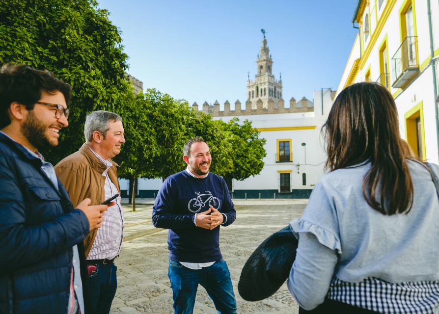 Seville: Small-Group Jewish Quarter Discovery Walking Tour - Tour Experience