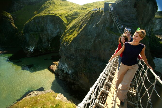 Shore Excursion Belfast-Giants Causeway Combotour 1-7 People - Pickup and Accessibility
