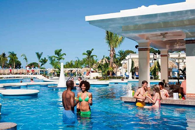 Shuttle Service From Liberia Airport To Hotel Riu Guanacaste & Riu Palace - Reservation Process