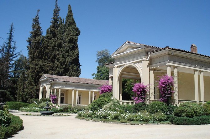 Small-Group Half Day Tour to Concha Y Toro Winery - Transportation and Accessibility