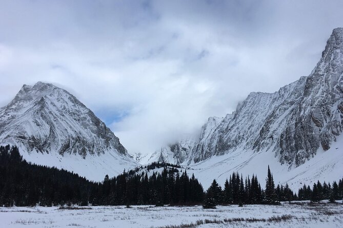 Snowshoe in Kananaskis Country - Getting to the Trailhead