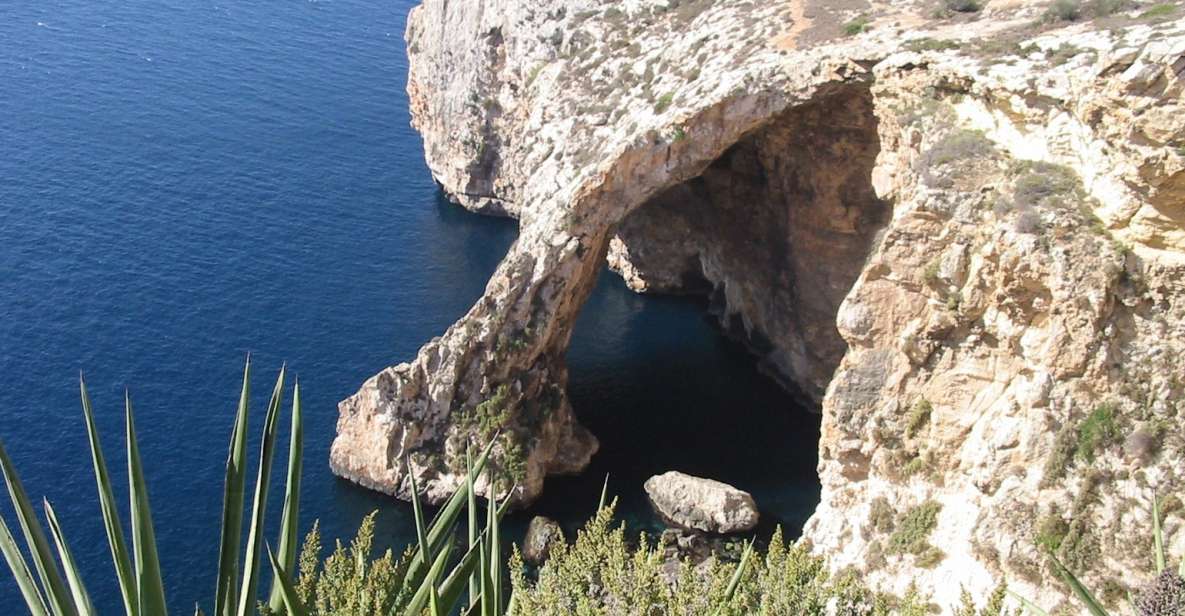 Southern Malta: Blue Grotto, Hagar Qim, and Marsaxlokk Tour - Blue Grotto Experience